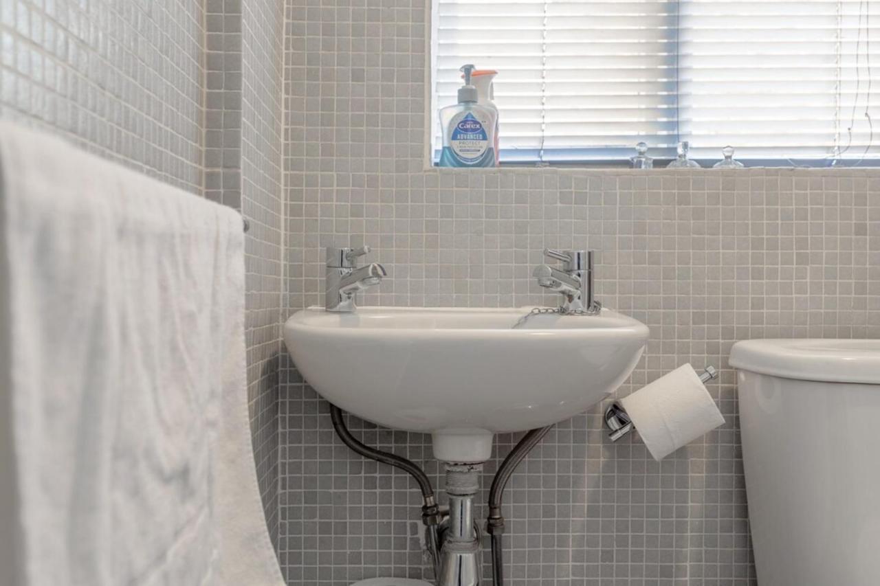 Stylish 1 Bed Apartment Near Battersea Park London Bagian luar foto